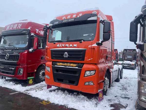 二手汕德卡牽引車(chē)