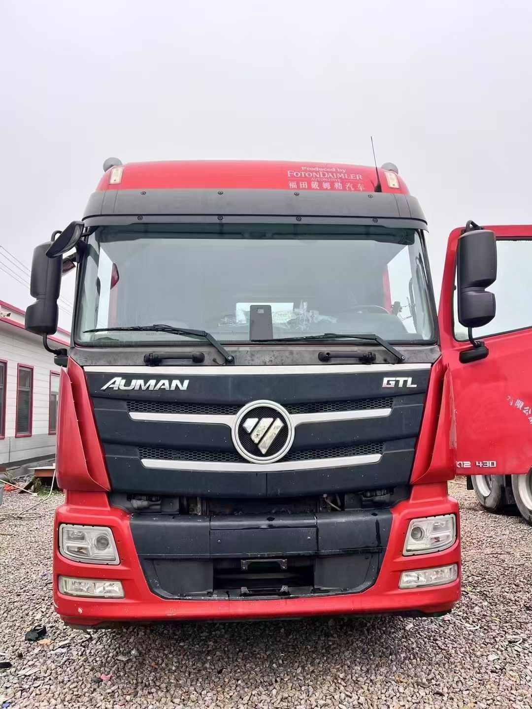 梁山歐曼單驅(qū)二手牽引車